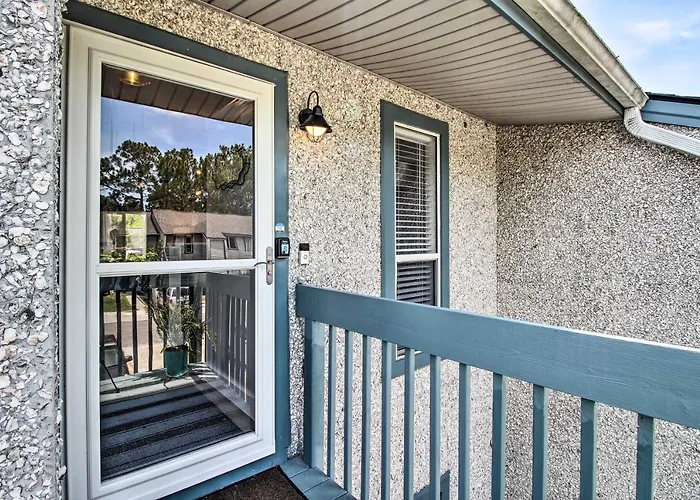 Hinesville Condo: Grill, 4 Mi To Fort Stewart