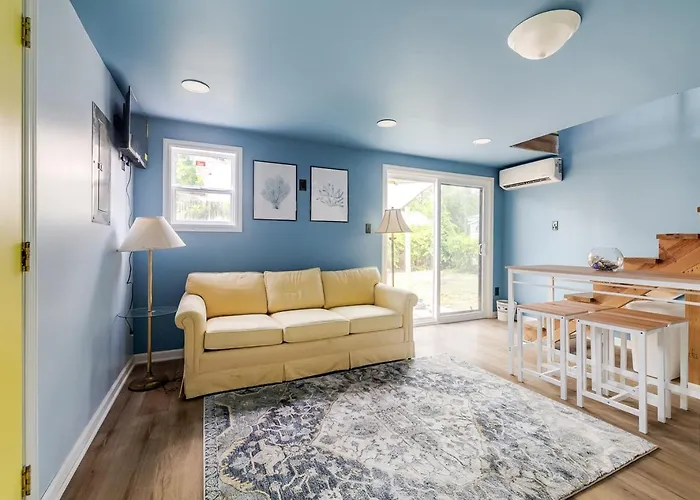 Tiny House 20 Mins From Beach